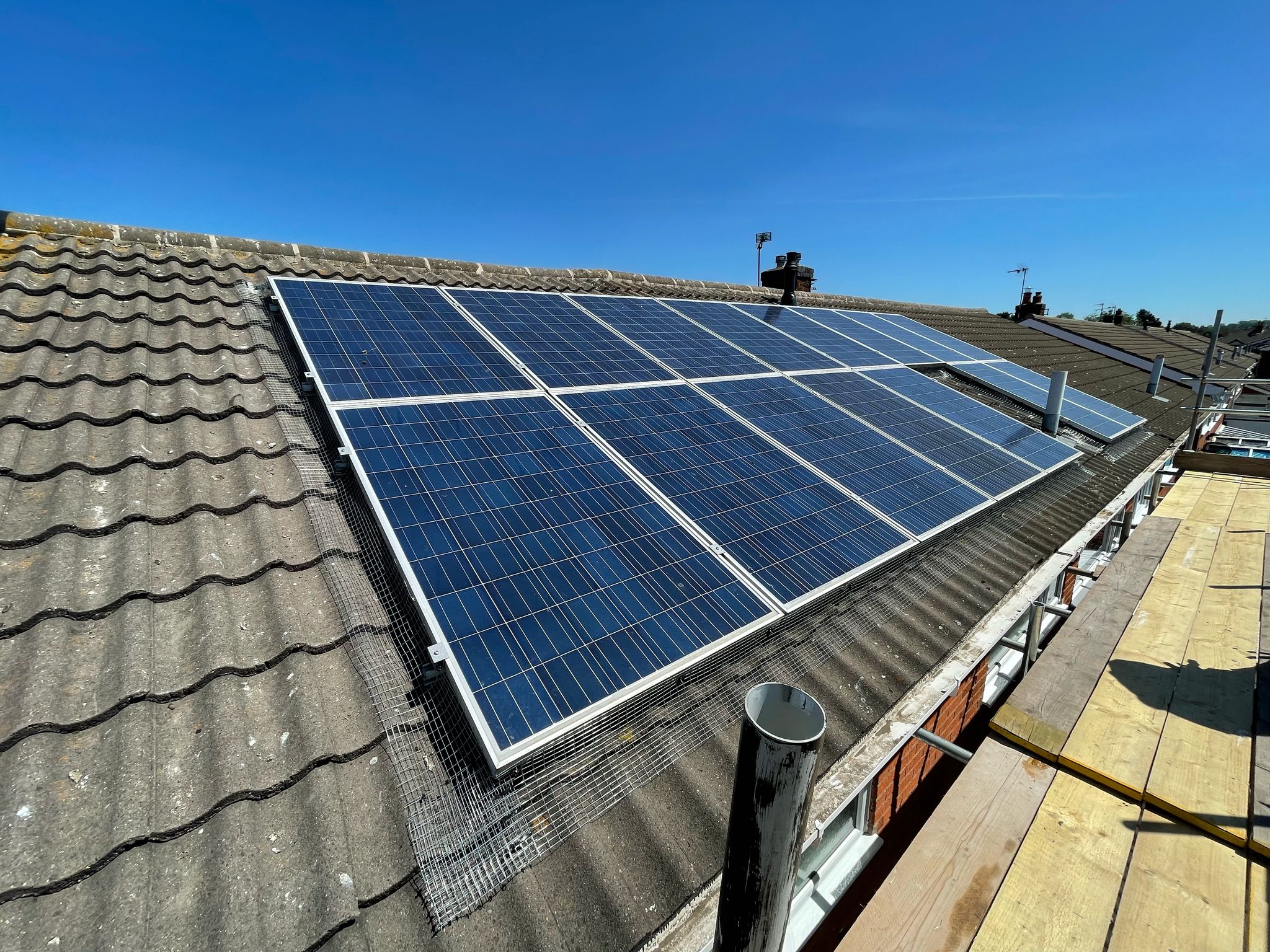 Lower Your Business Energy Costs with Commercial Solar Leicester Solutions